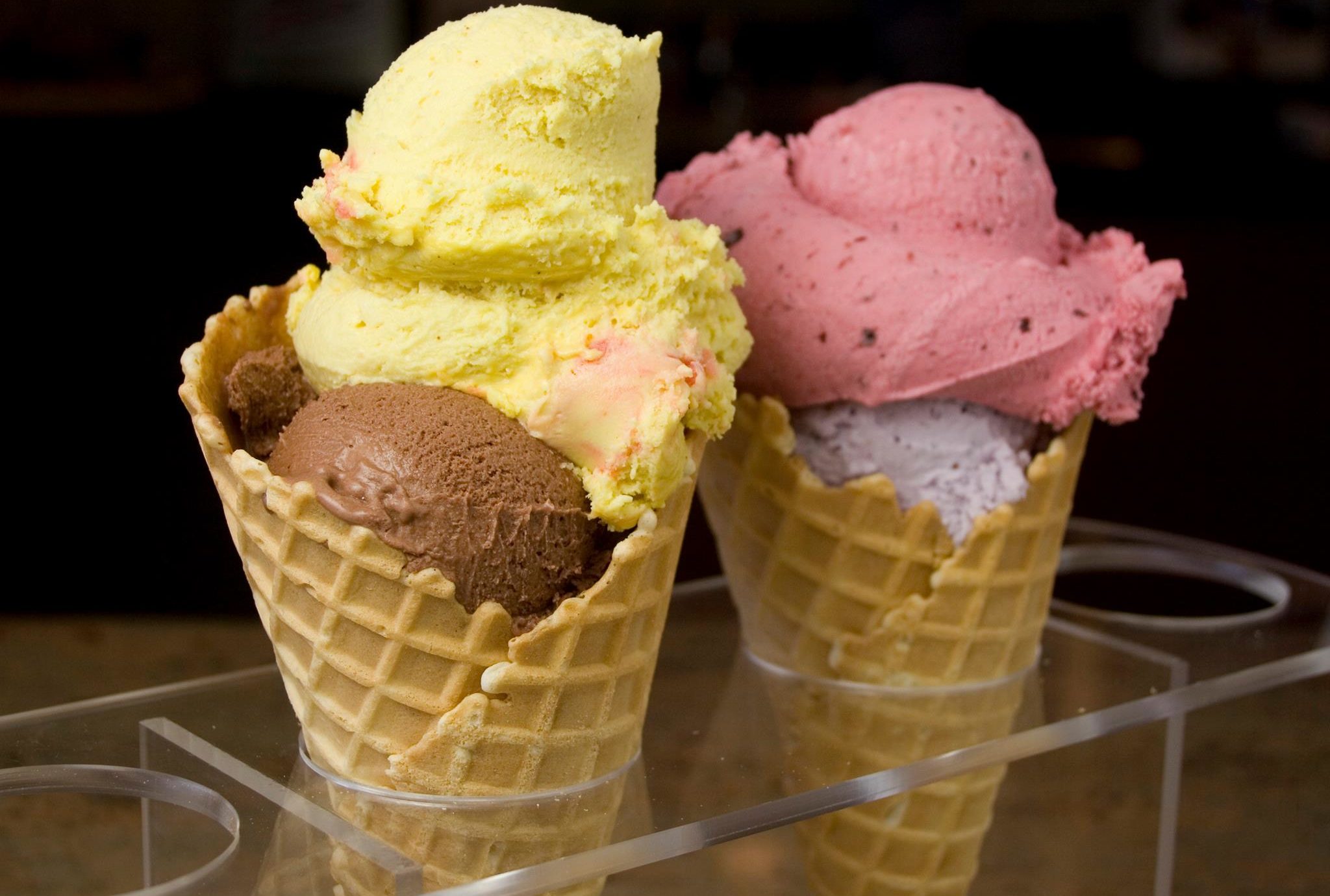 Хочу купить мороженое. Джелато мороженое. Итальянское джелато. Италия мороженое джелатерия. Ital Gelato мороженое.